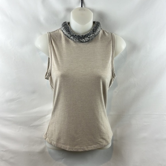 Poleci Casual Gray Tank Top Sleeveless Blouse with Fur Collar Size M - Picture 2 of 9